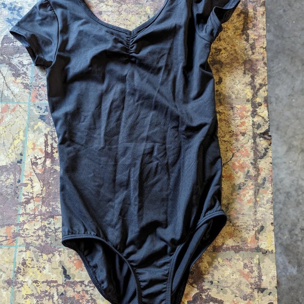 Danskin leotard black short sleeve size 7/8